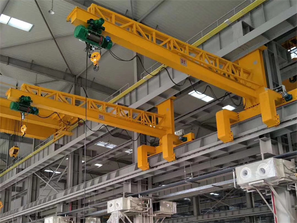 壁行式旋臂起重机